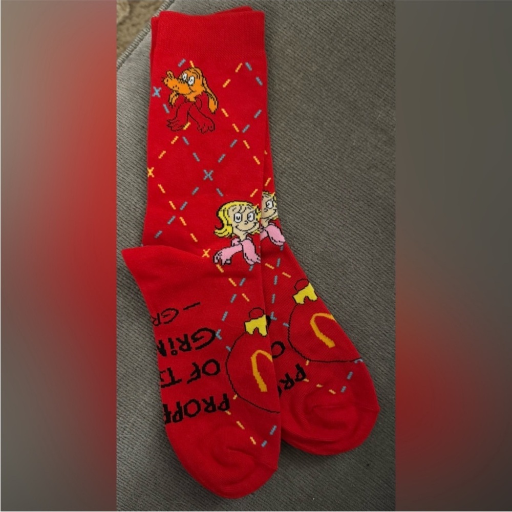 McDonald’s Dr Suess Grinch Red Socks OS NEW with bag 2025